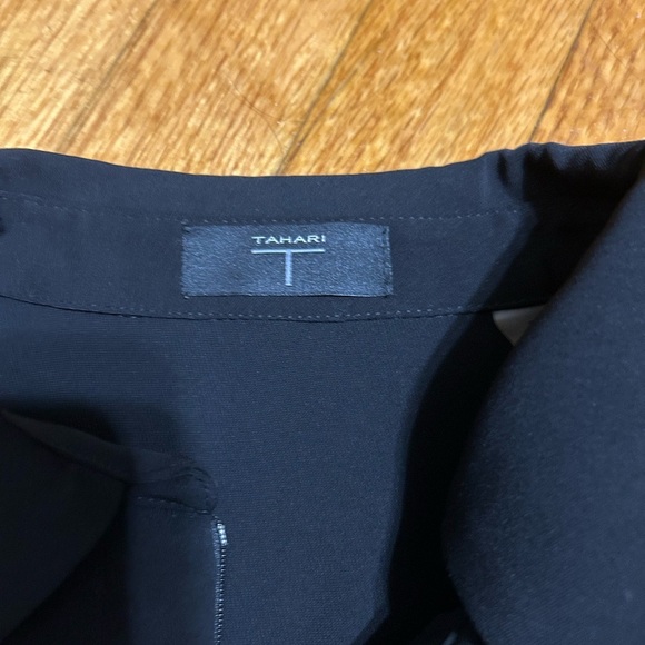 Tahari Black Shift Dress Womens Size 6 Causal Shift Collared V Neck - Picture 3 of 11